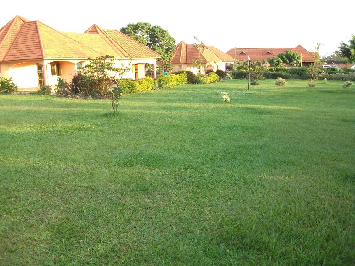 Peniel Beach Hotel Entebbe Kültér fotó