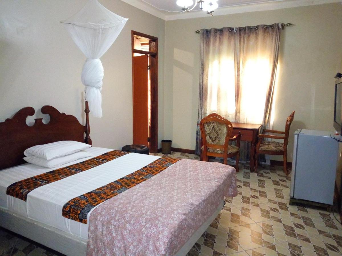 Peniel Beach Hotel Entebbe Kültér fotó